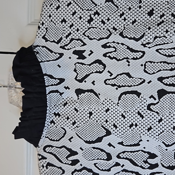 Stera Black White Button Down sreachers Shirt Sz L - Picture 8 of 11